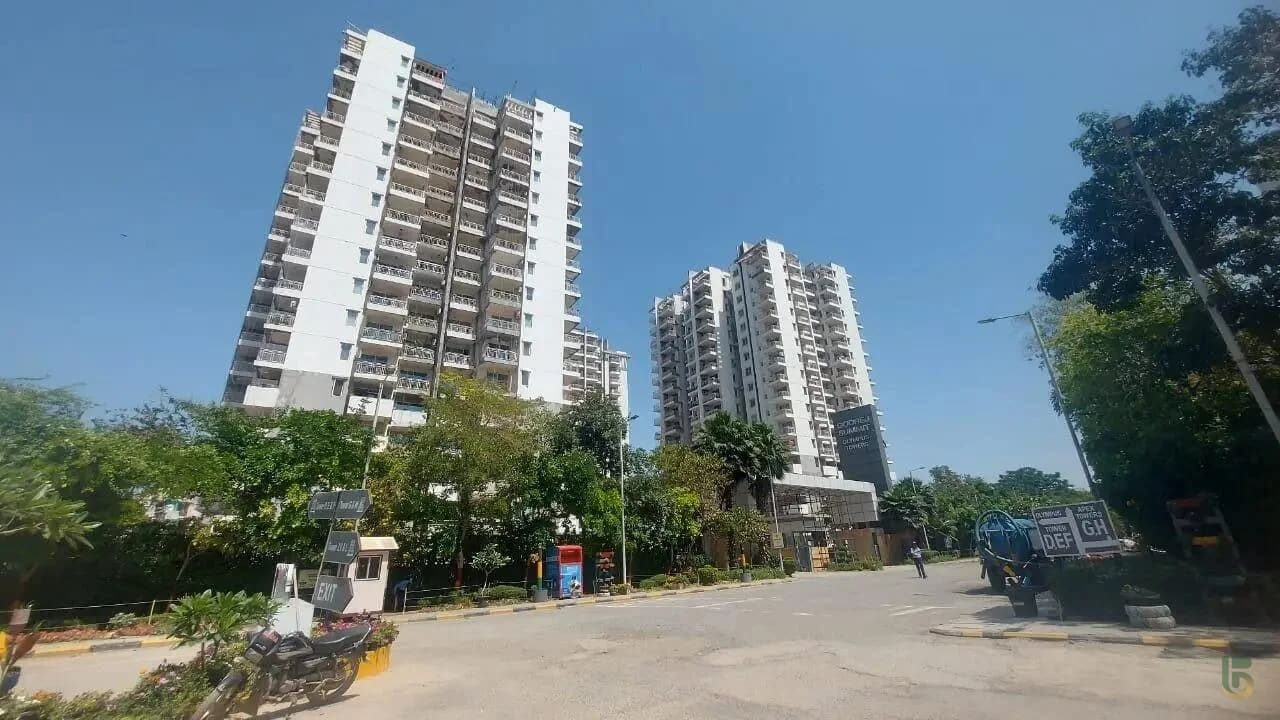 Hero Homes Sector 104 Entrancy